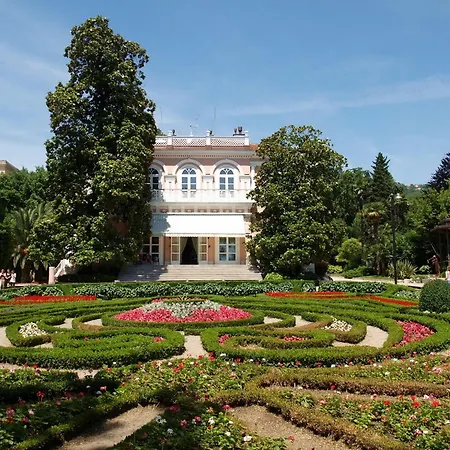 Floreano By Interhome * Opatija