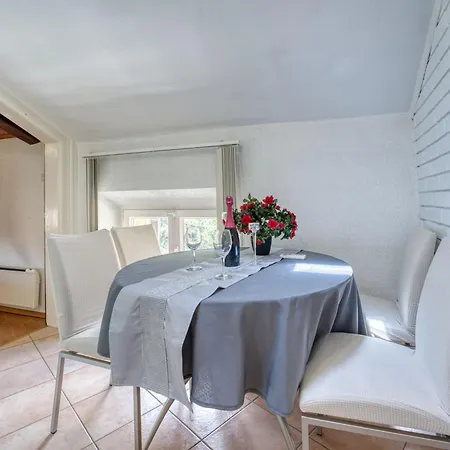 Floreano By Interhome Опатия