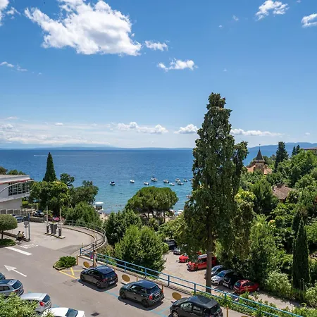 Floreano By Interhome * Opatija